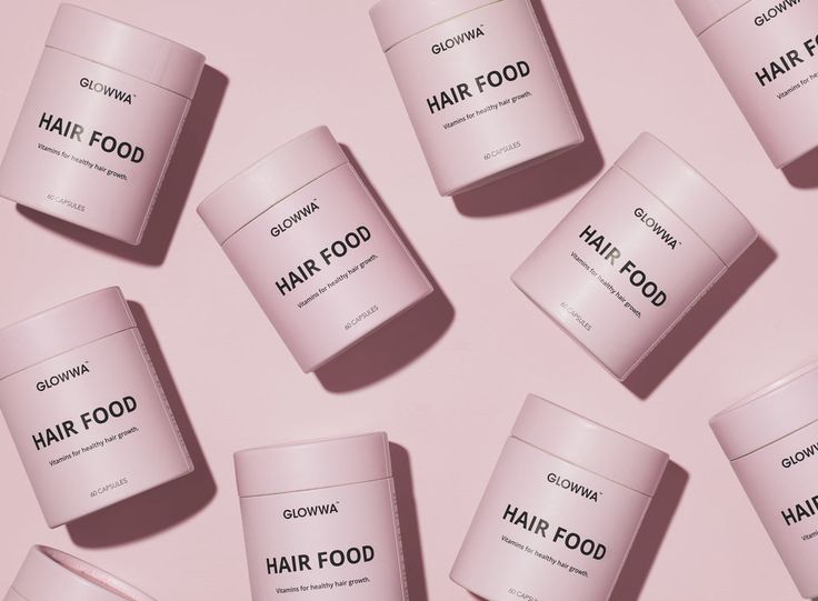 Kaat Schrauwen GLOWWA met kleurrijke bloemen en gedetailleerde textuur, zichtbaar als close-up van de handgemaakte bloemprint.